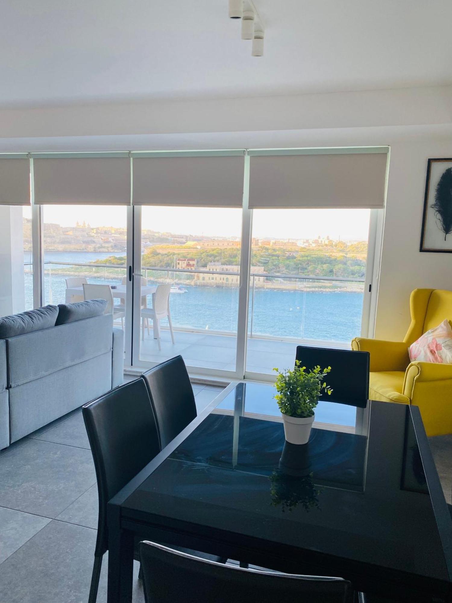 Sliema Seaview & Seafront- Apt 9, 49 Tigne Point Mansions Екстериор снимка